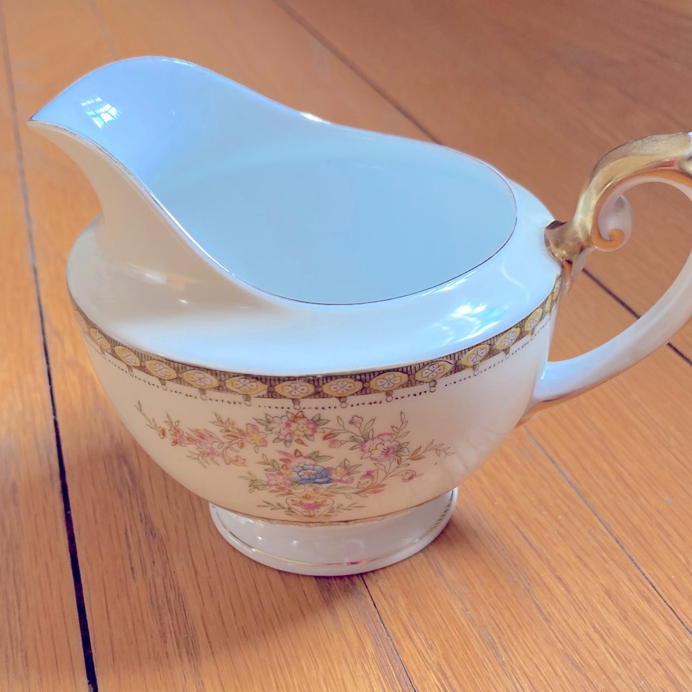 Royal Embassy China Fresno - Creamer